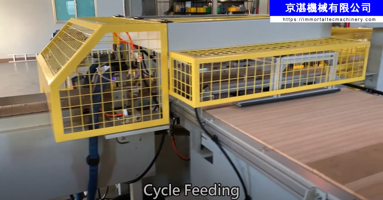 蜂巢紙貼合線 Automatic honeycomb paper pasting machine